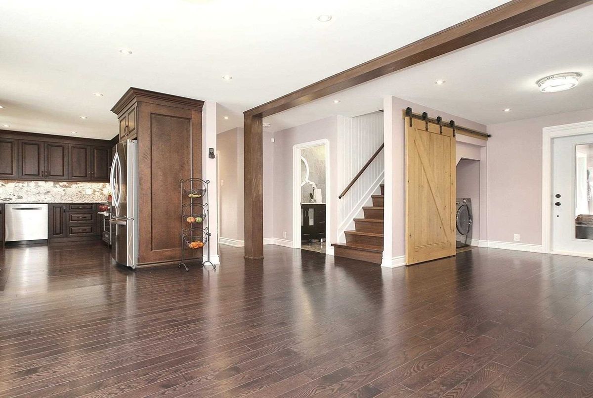 49 Plaxton Dr 49 Plaxton Dr Toronto