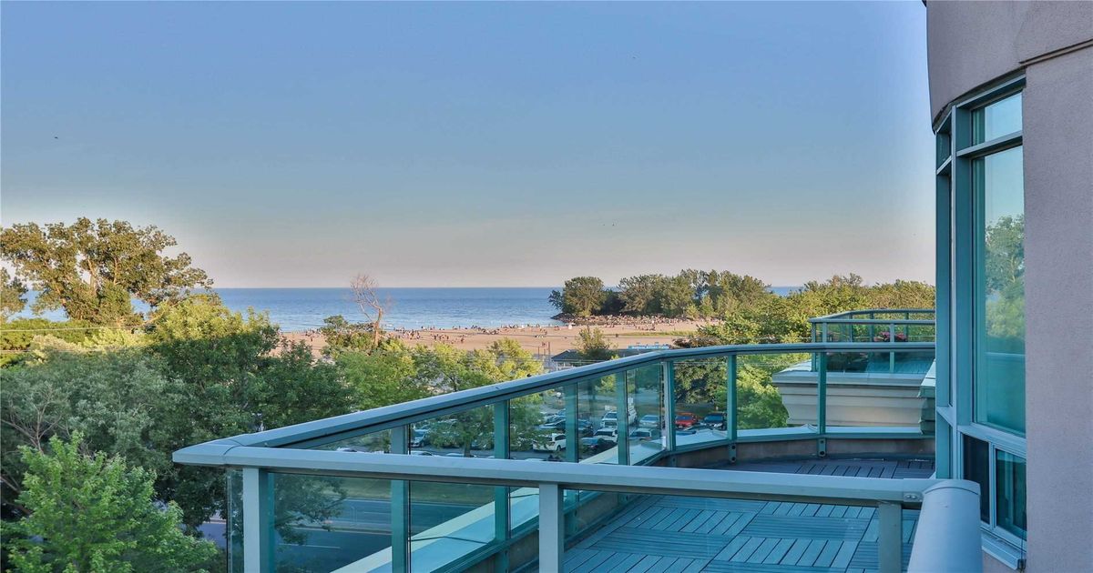 Ph 2-9 Boardwalk Dr Toronto