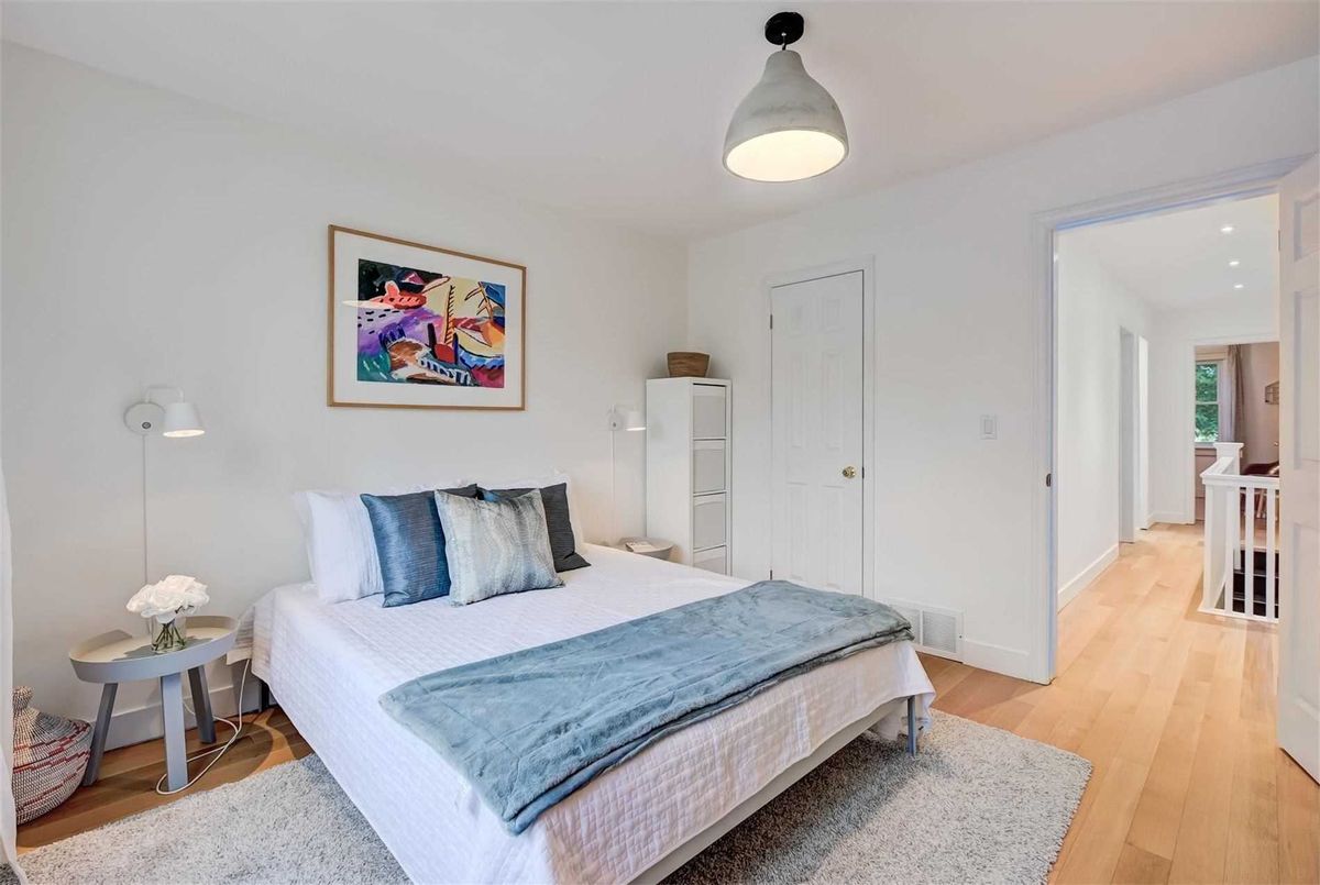 339 Scarborough Rd 339 Scarborough Rd Toronto