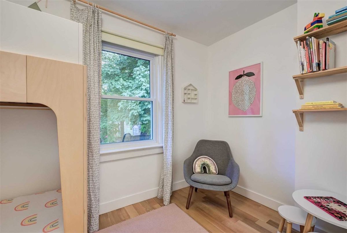 339 Scarborough Rd 339 Scarborough Rd Toronto