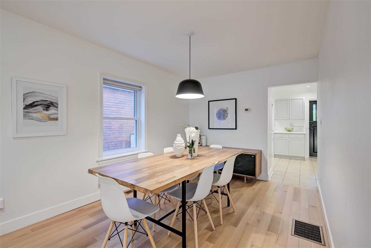 339 Scarborough Rd 339 Scarborough Rd Toronto