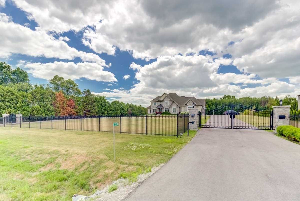 3240 Salem Rd 3240 Salem Rd Pickering
