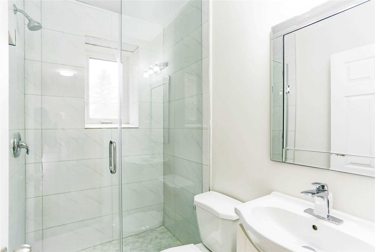 2nd Fl-792 Pape Ave 2nd Fl-792 Pape Ave Toronto