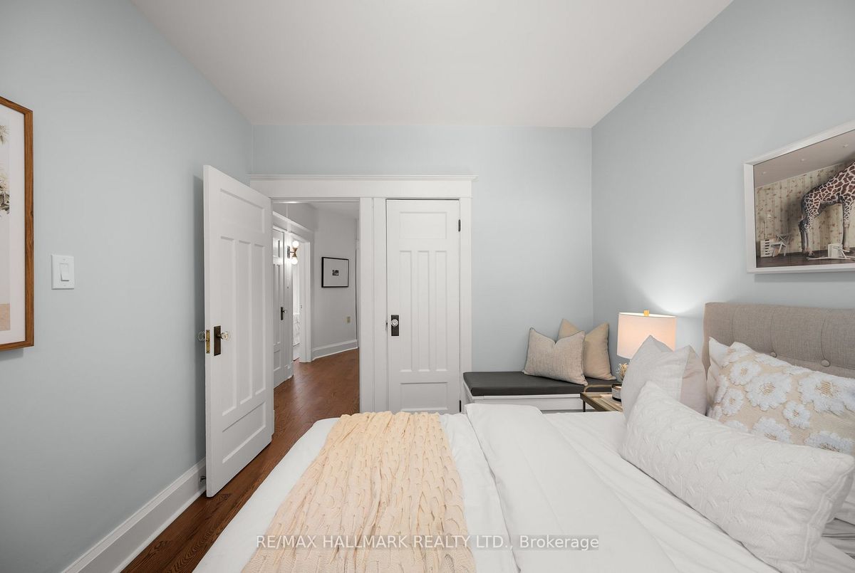 80 Normandy Blvd 80 Normandy Blvd Toronto