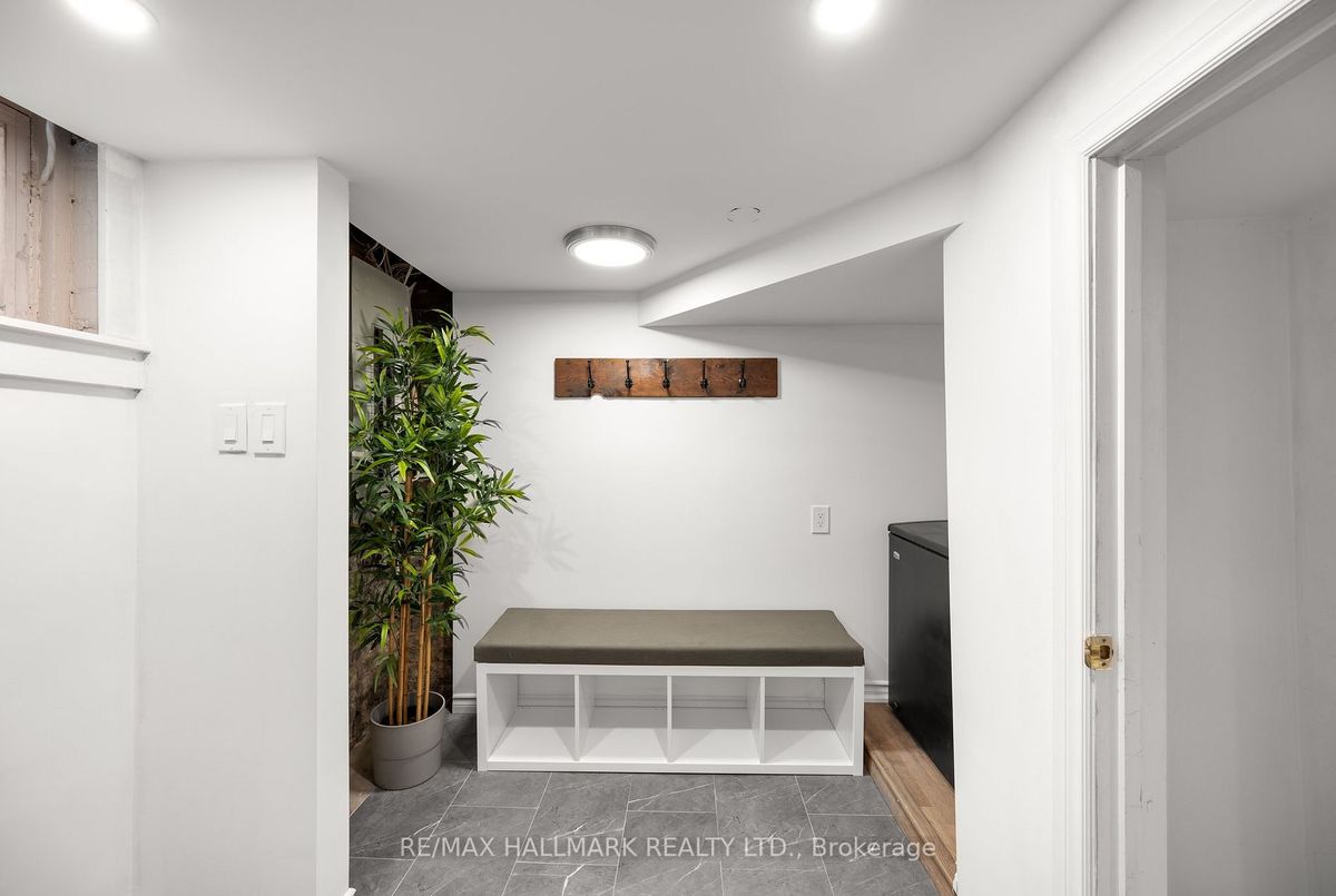 80 Normandy Blvd 80 Normandy Blvd Toronto