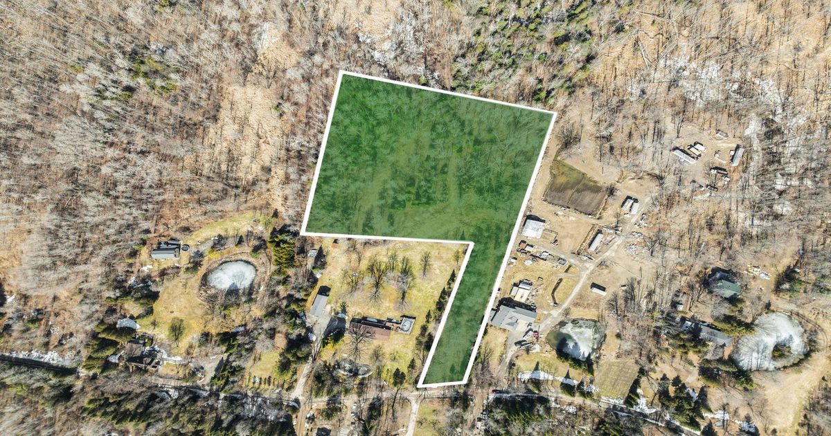 180 Lloyd's Lane King