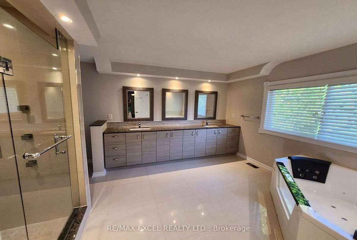 img-gallery