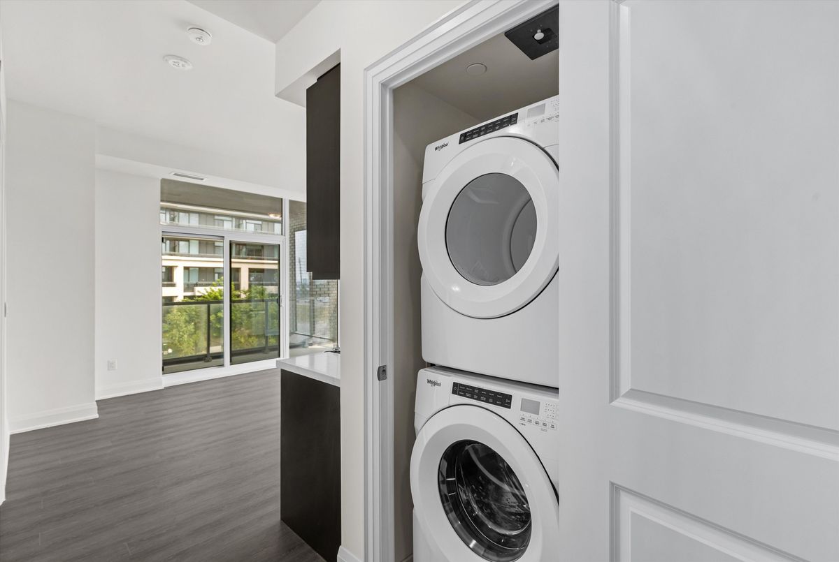 202-20 Gatineau Drive 202-20 Gatineau Drive Vaughan