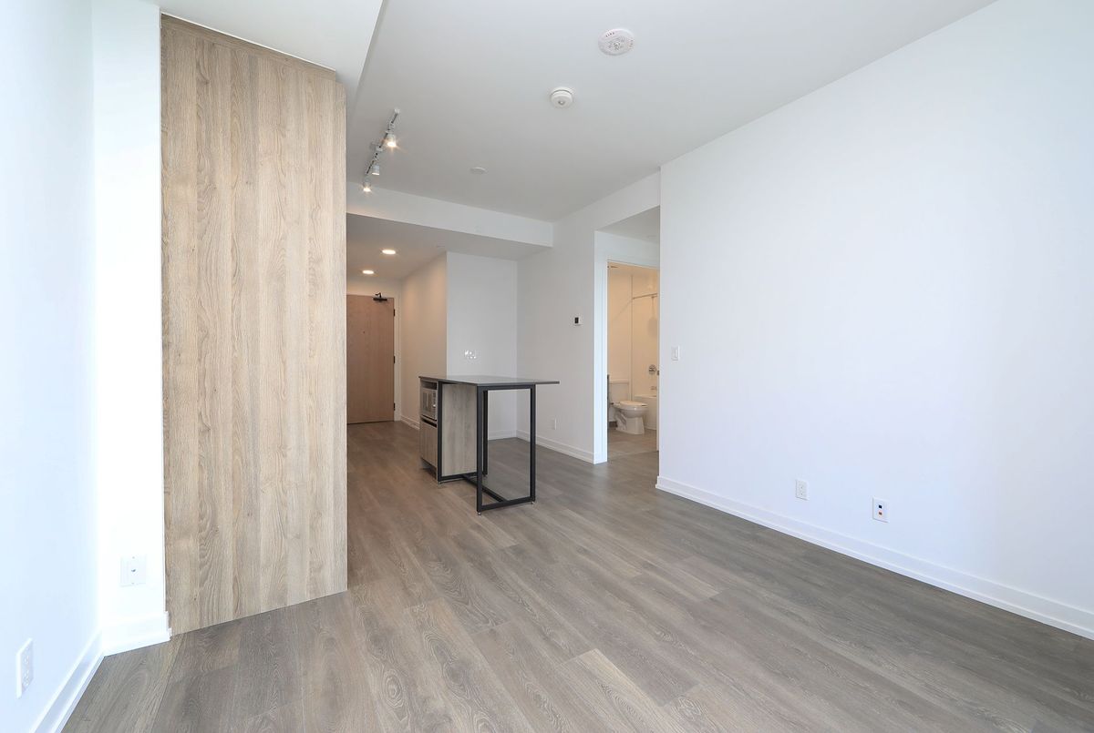 A-1217-7950 Bathurst Street A-1217-7950 Bathurst Street Vaughan