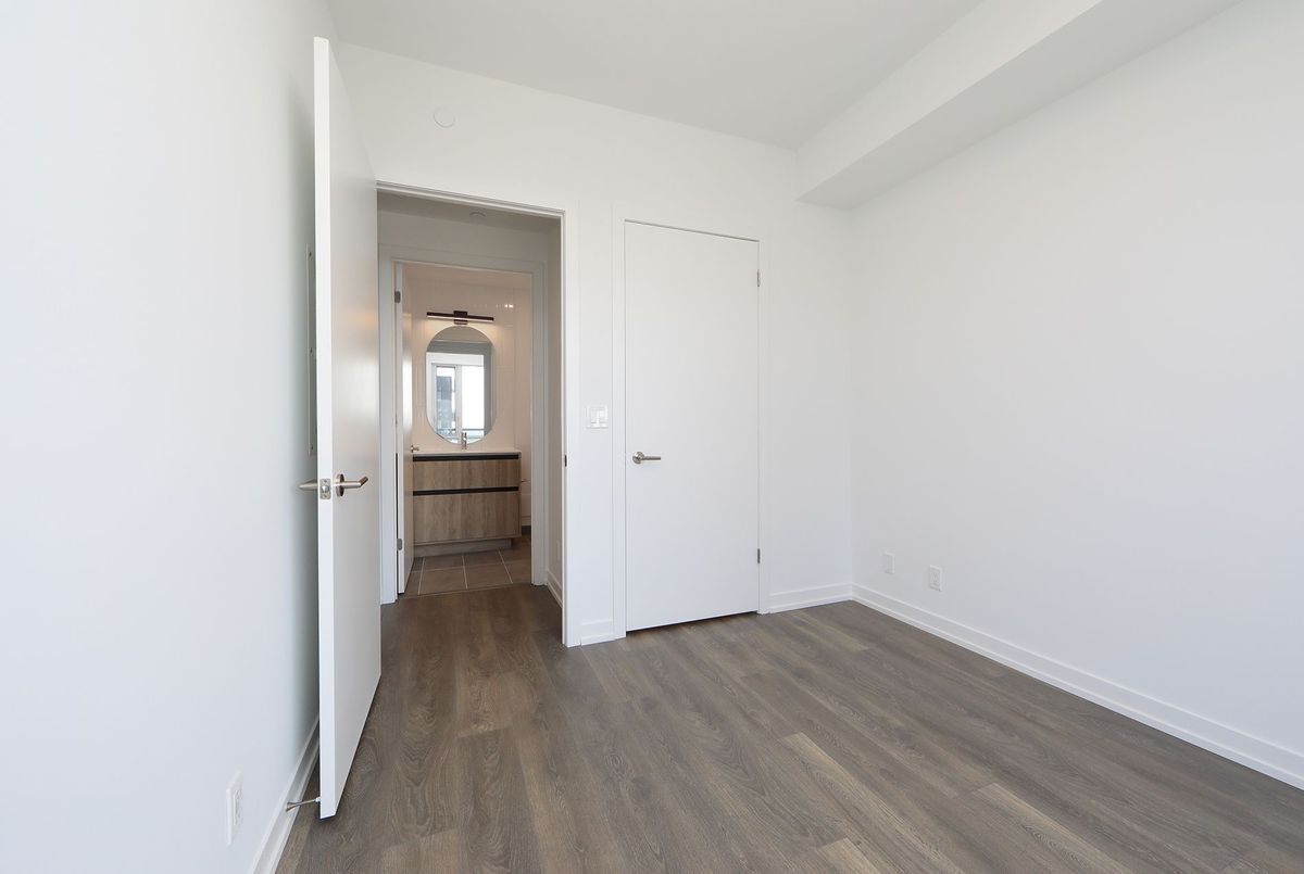 A-1217-7950 Bathurst Street A-1217-7950 Bathurst Street Vaughan