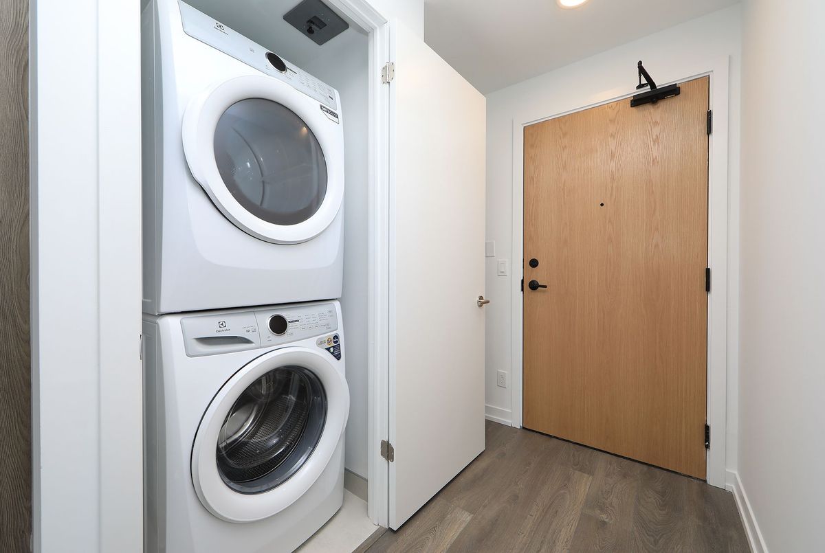 A-1217-7950 Bathurst Street A-1217-7950 Bathurst Street Vaughan