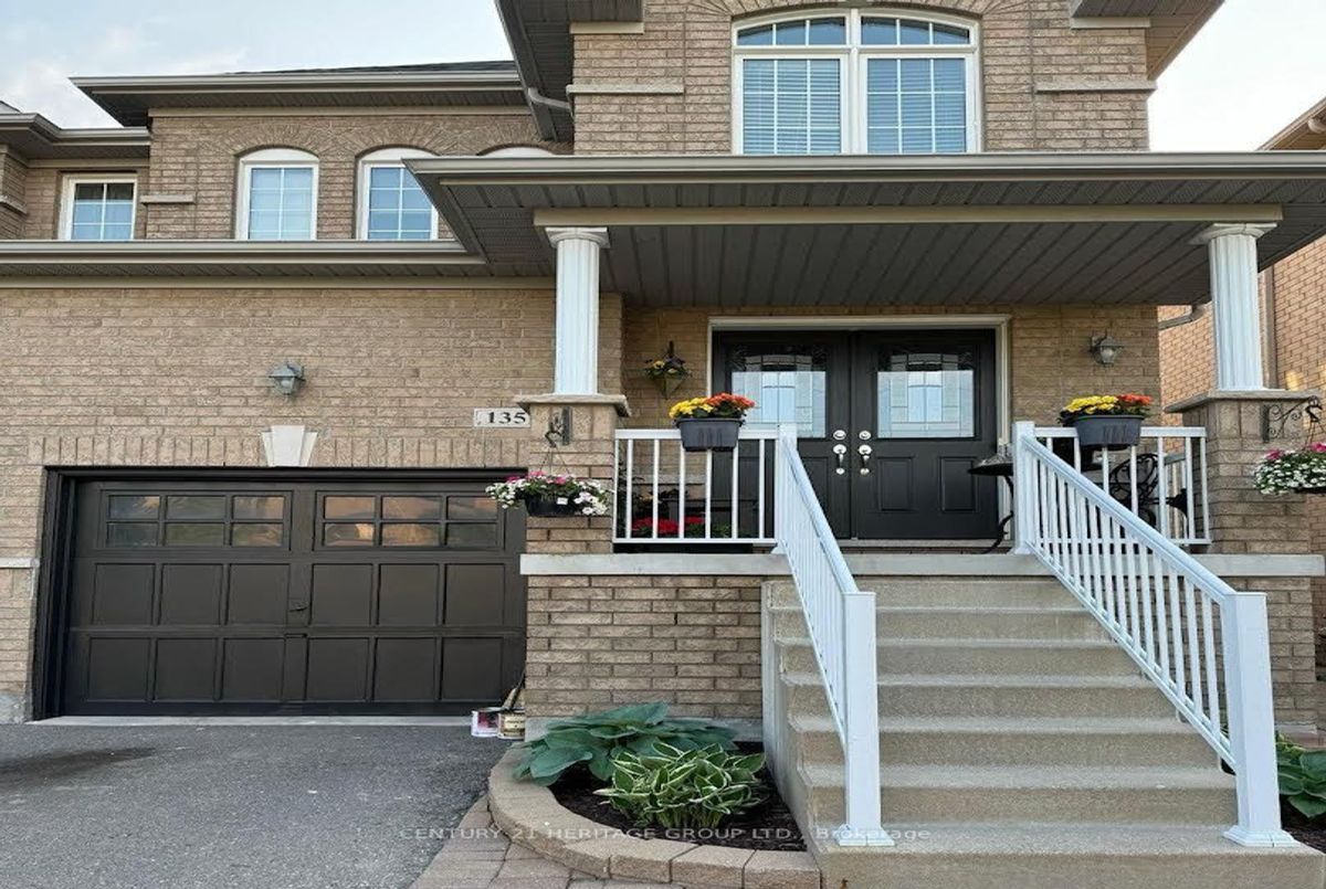 Main-135 Black Maple Crescent Main-135 Black Maple Crescent Vaughan