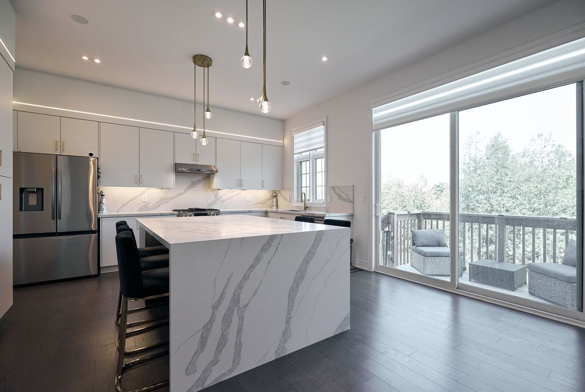 296 Ben Sinclair Avenue 296 Ben Sinclair Avenue East Gwillimbury