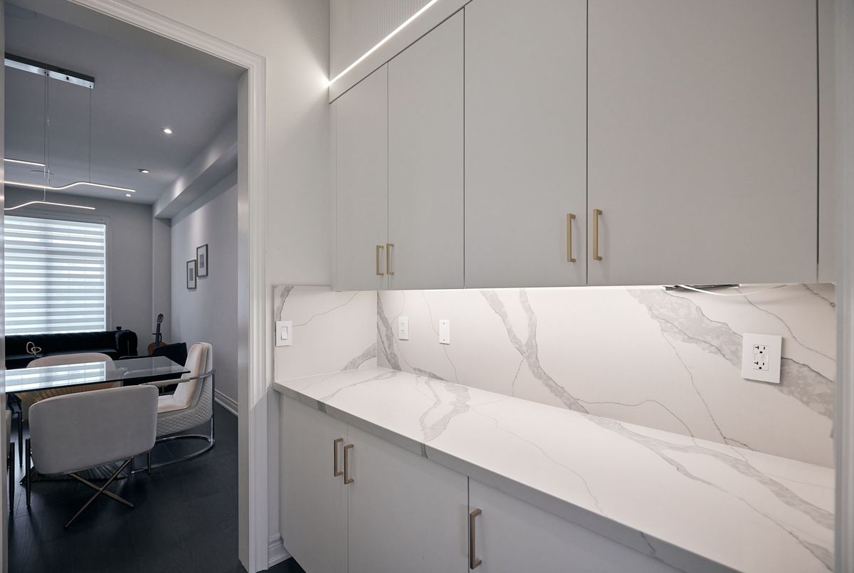 296 Ben Sinclair Avenue 296 Ben Sinclair Avenue East Gwillimbury