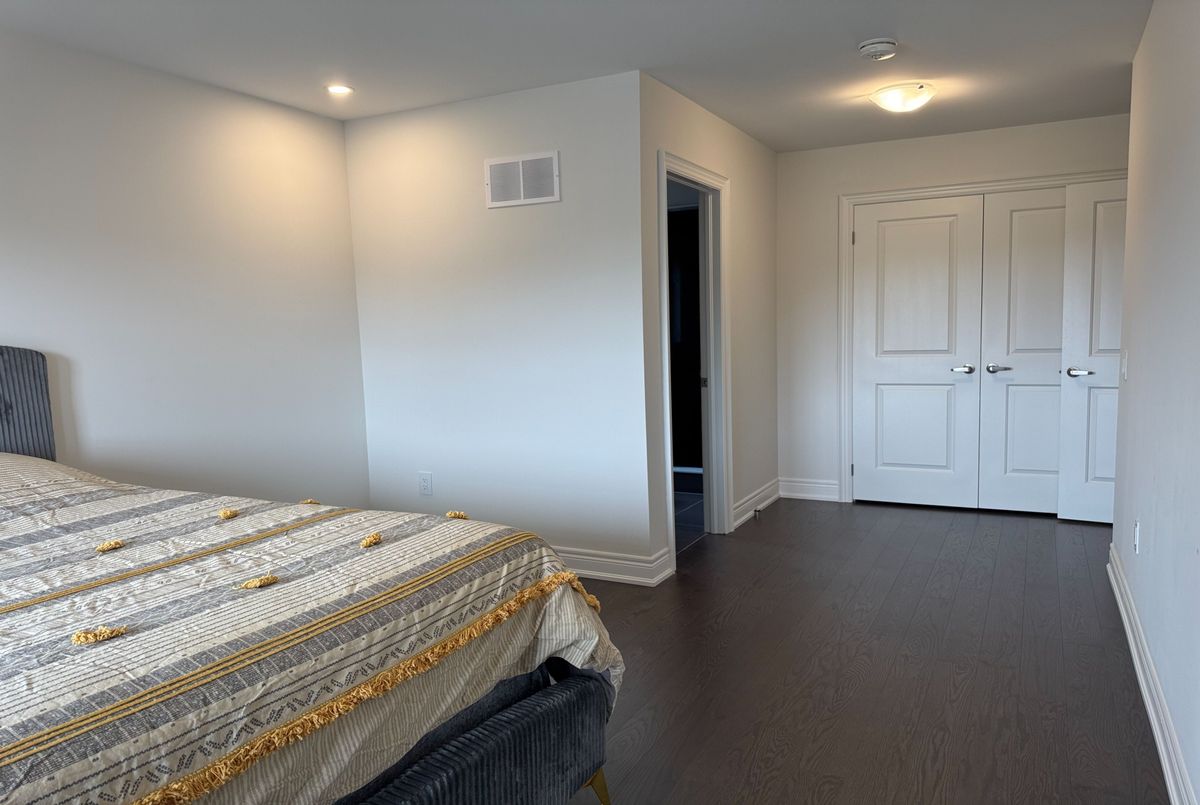 296 Ben Sinclair Avenue 296 Ben Sinclair Avenue East Gwillimbury