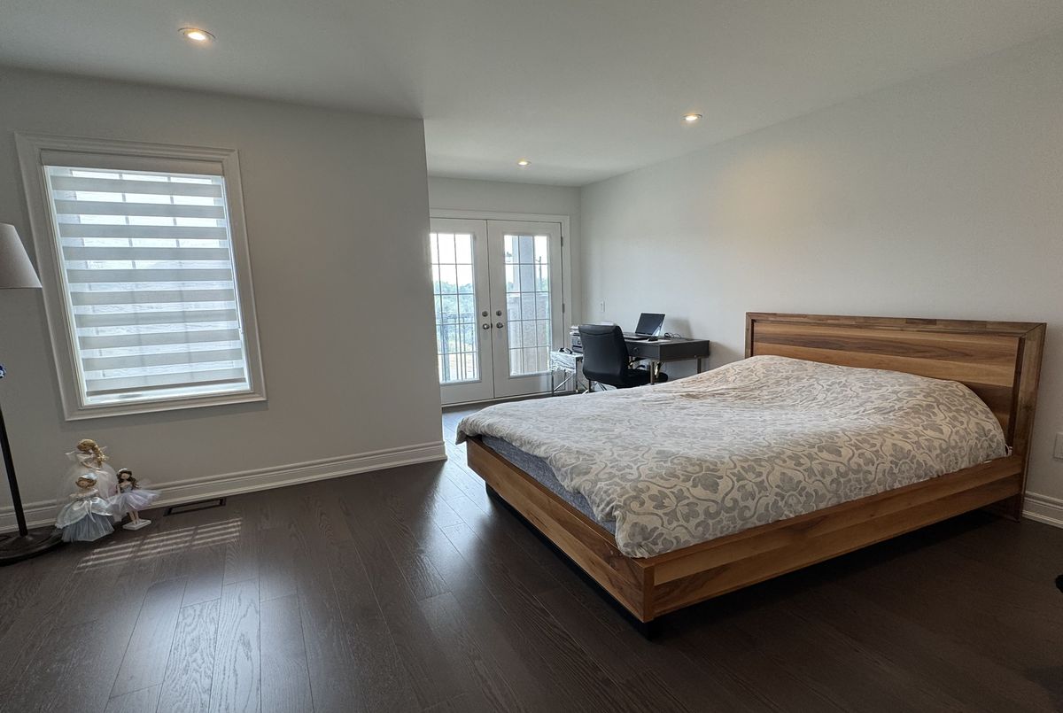 296 Ben Sinclair Avenue 296 Ben Sinclair Avenue East Gwillimbury