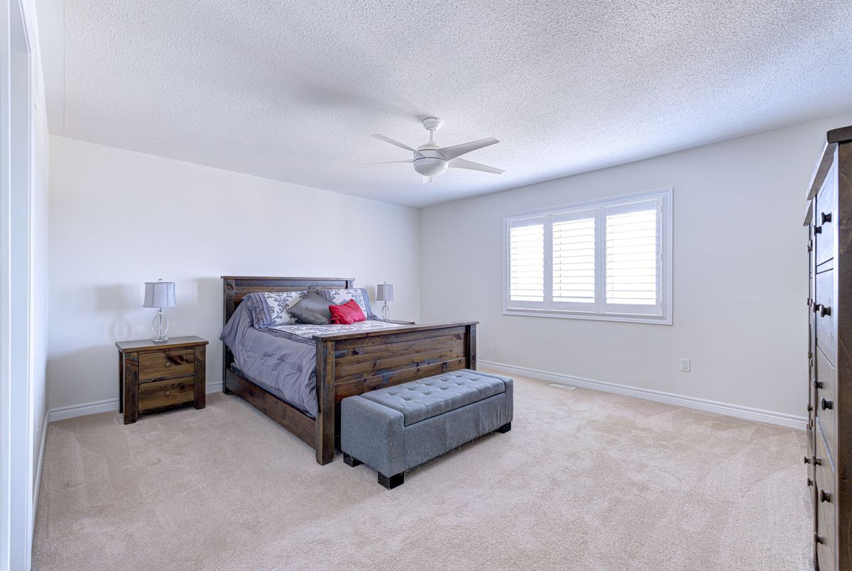 32 Michaelis Street 32 Michaelis Street New Tecumseth