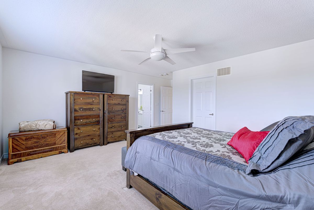 32 Michaelis Street 32 Michaelis Street New Tecumseth