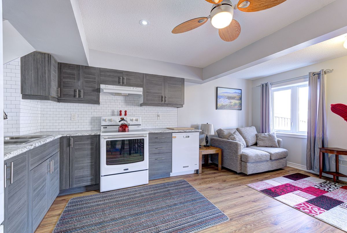 32 Michaelis Street 32 Michaelis Street New Tecumseth