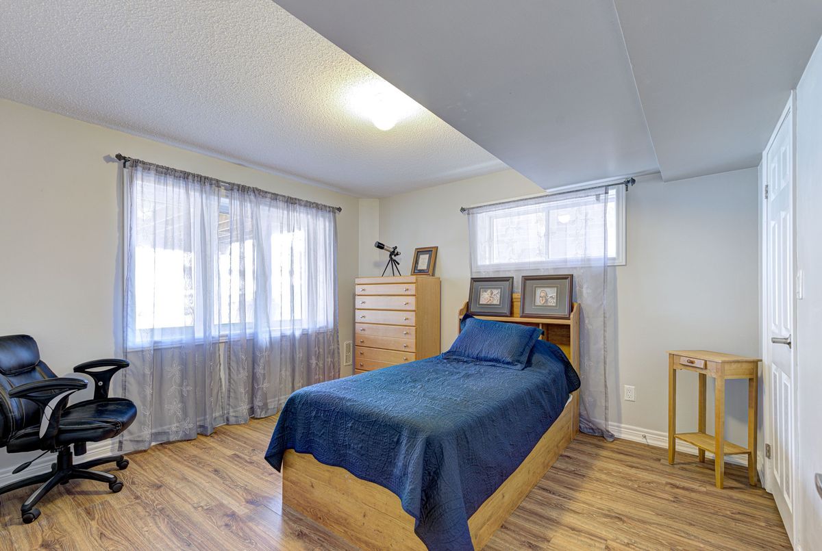 32 Michaelis Street 32 Michaelis Street New Tecumseth