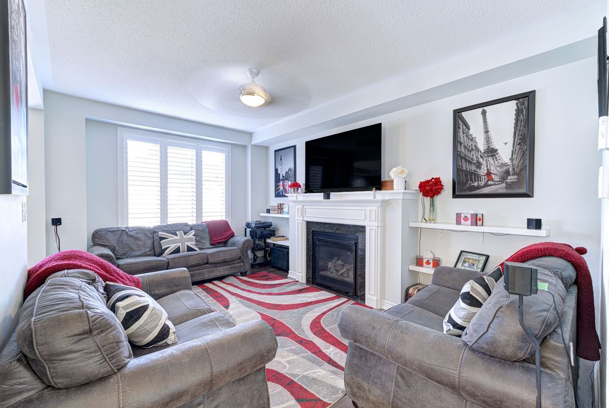 32 Michaelis Street 32 Michaelis Street New Tecumseth