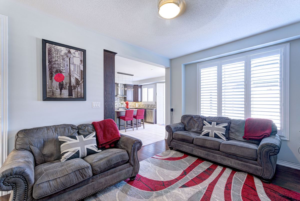 32 Michaelis Street 32 Michaelis Street New Tecumseth