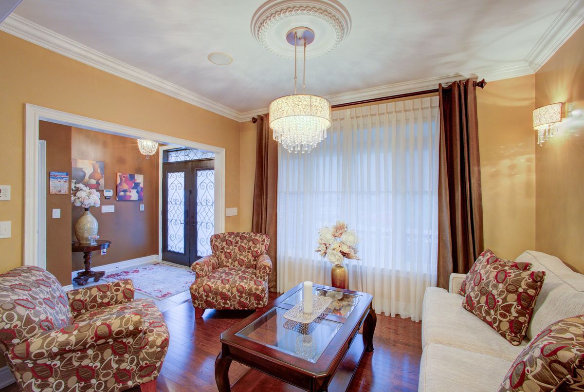 img-gallery