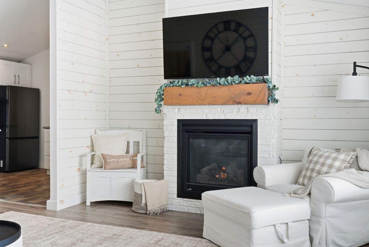 920 Barry Avenue 920 Barry Avenue Innisfil