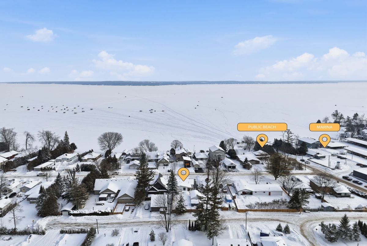 920 Barry Avenue 920 Barry Avenue Innisfil