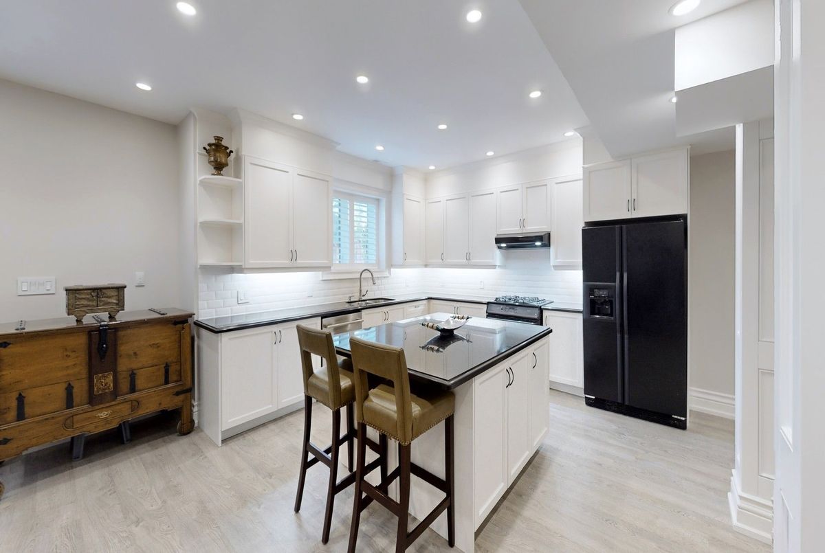 46A Puccini Drive 46A Puccini Drive Richmond Hill