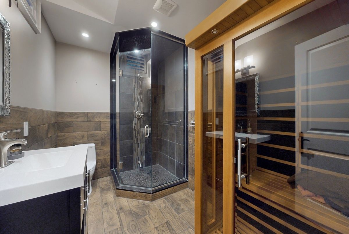 46A Puccini Drive 46A Puccini Drive Richmond Hill