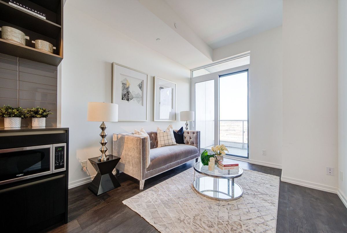 1712-1000 Portage Parkway 1712-1000 Portage Parkway Vaughan