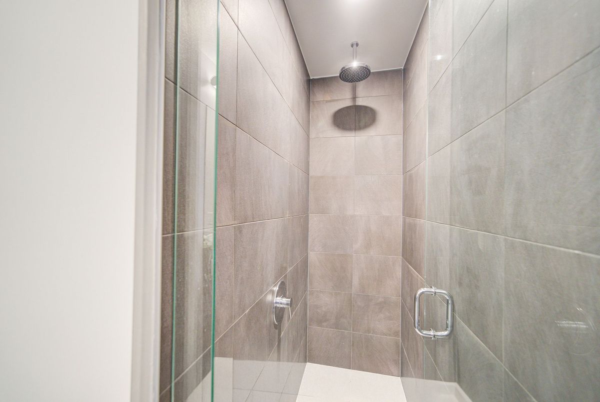 1712-1000 Portage Parkway 1712-1000 Portage Parkway Vaughan