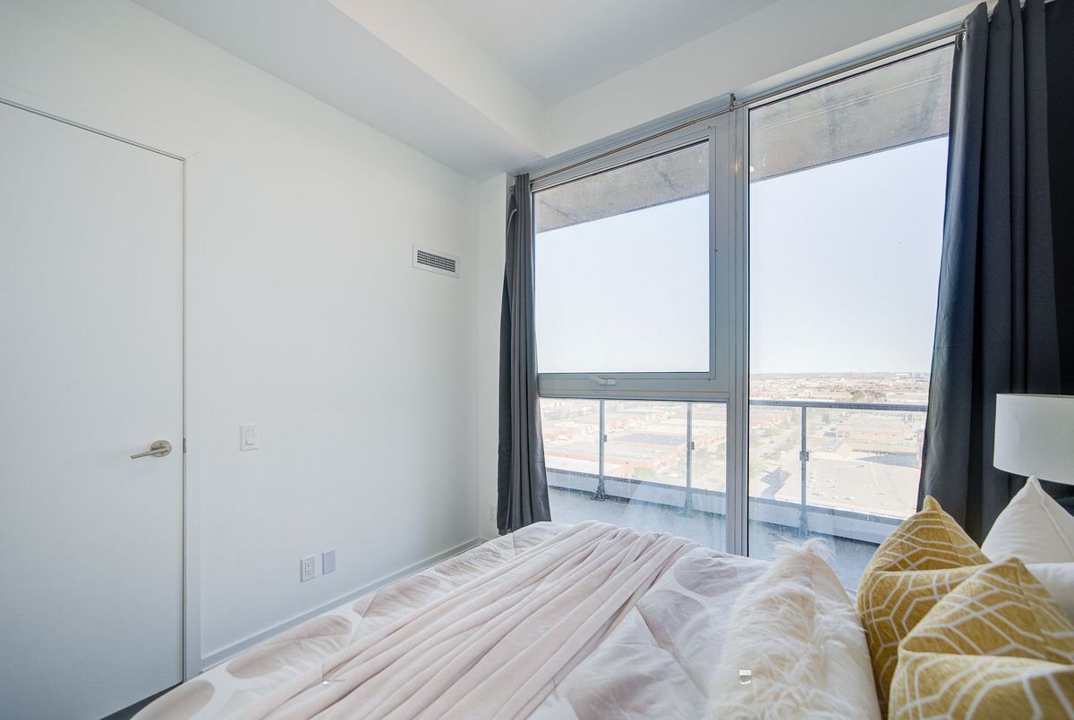 1712-1000 Portage Parkway 1712-1000 Portage Parkway Vaughan