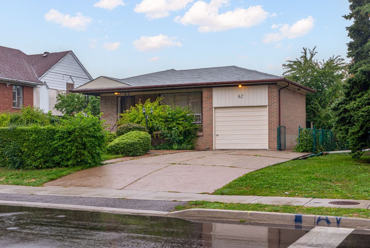 Lower B-62 clark Avenue Lower B-62 clark Avenue Markham