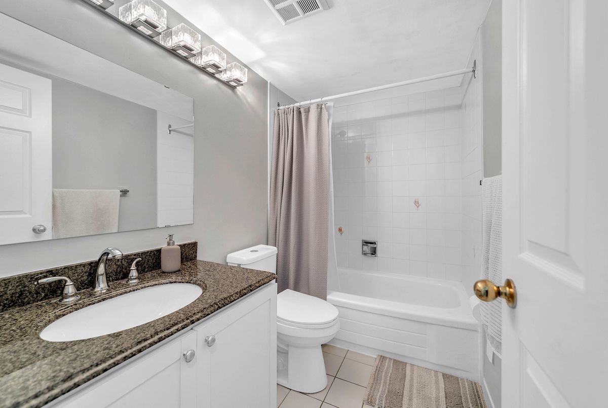 806-30 Harding Boulevard W 806-30 Harding Boulevard W Richmond Hill