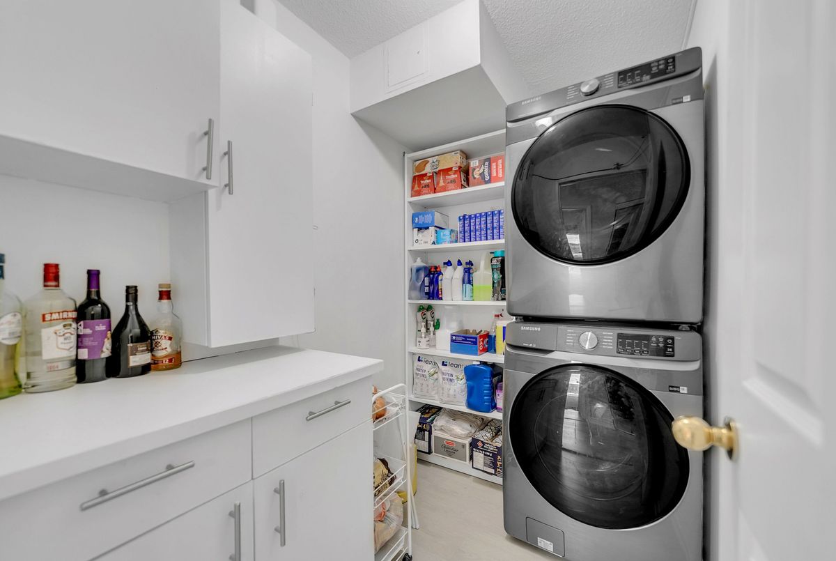 806-30 Harding Boulevard W 806-30 Harding Boulevard W Richmond Hill