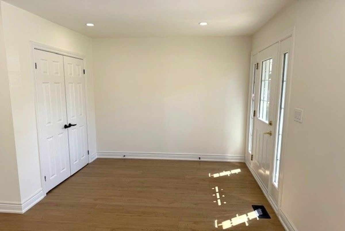Main Floor-8 Devins Drive Main Floor-8 Devins Drive Aurora