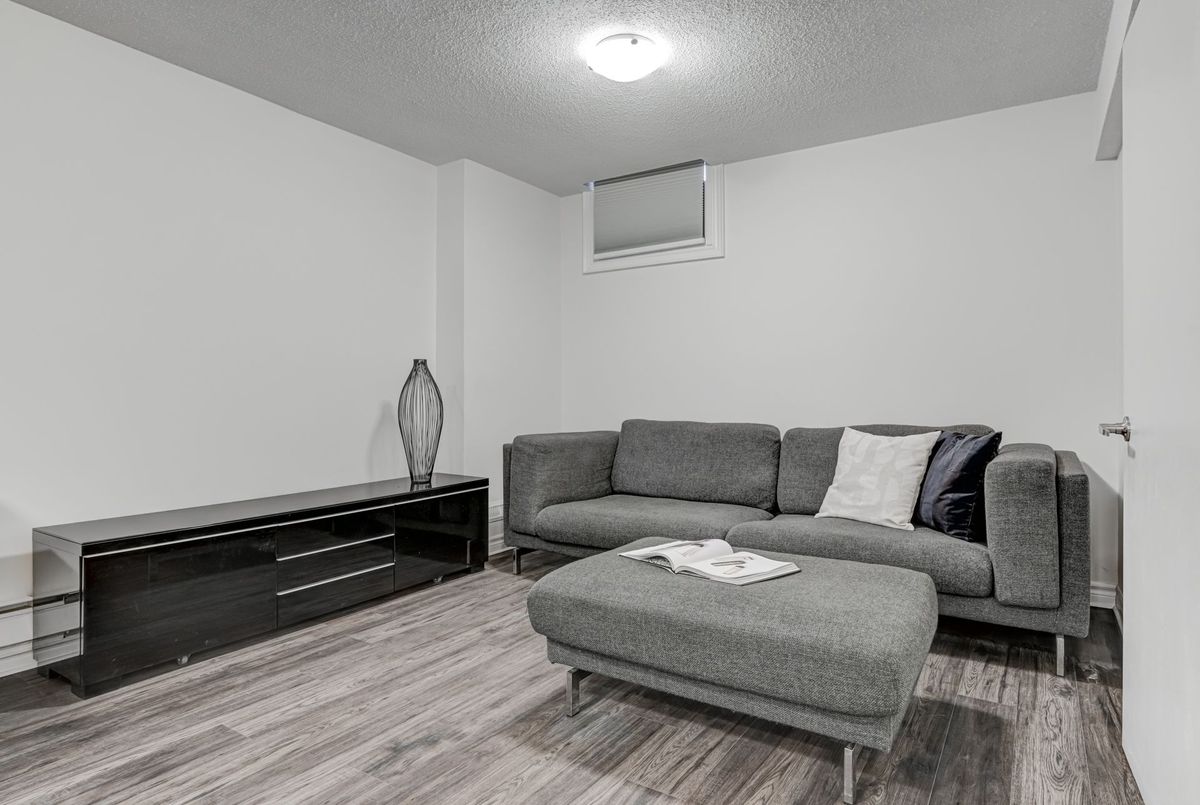 Bsmt-29 Madsen Crescent Bsmt-29 Madsen Crescent Markham