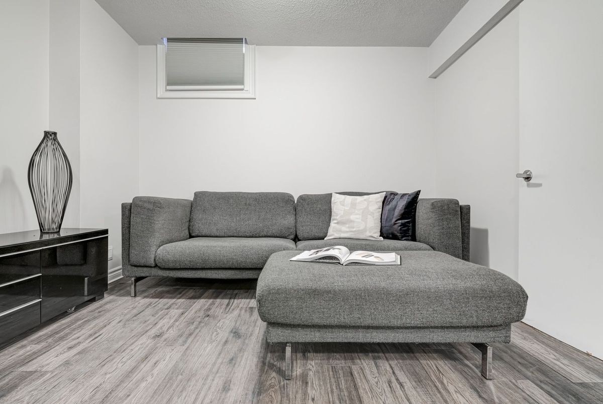 Bsmt-29 Madsen Crescent Bsmt-29 Madsen Crescent Markham