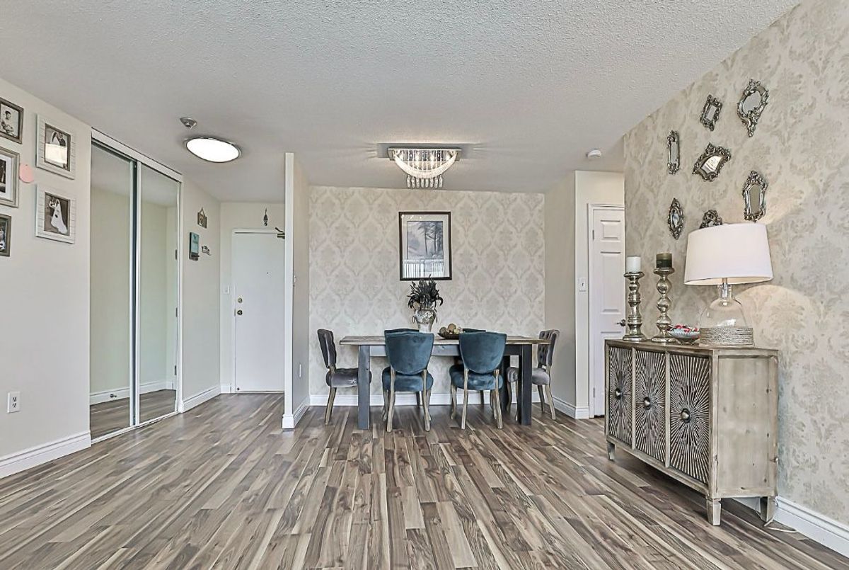 1112-270 Davis Drive 1112-270 Davis Drive Newmarket