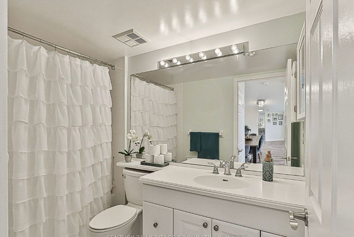 1112-270 Davis Drive 1112-270 Davis Drive Newmarket
