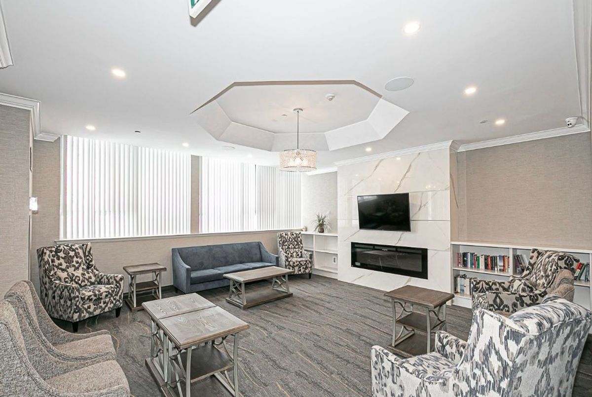 1112-270 Davis Drive 1112-270 Davis Drive Newmarket