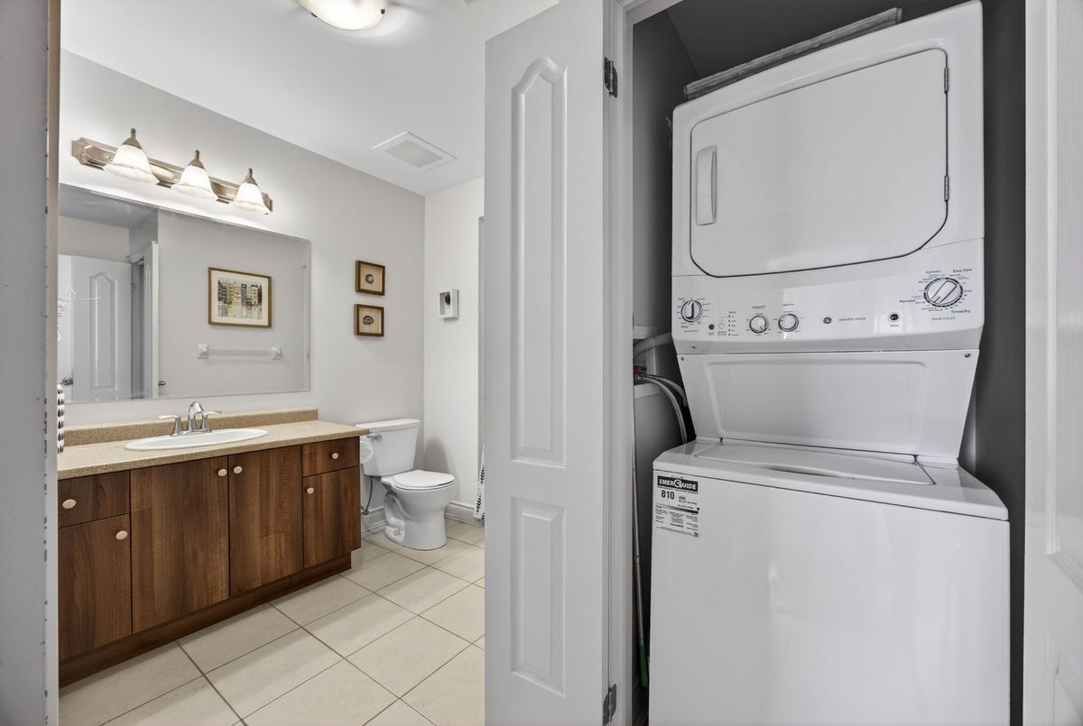 207-2 Briar Hill Heights 207-2 Briar Hill Heights New Tecumseth