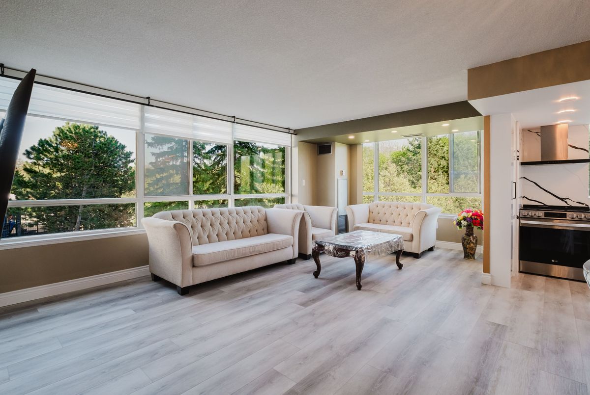 209-270 Davis Drive 209-270 Davis Drive Newmarket
