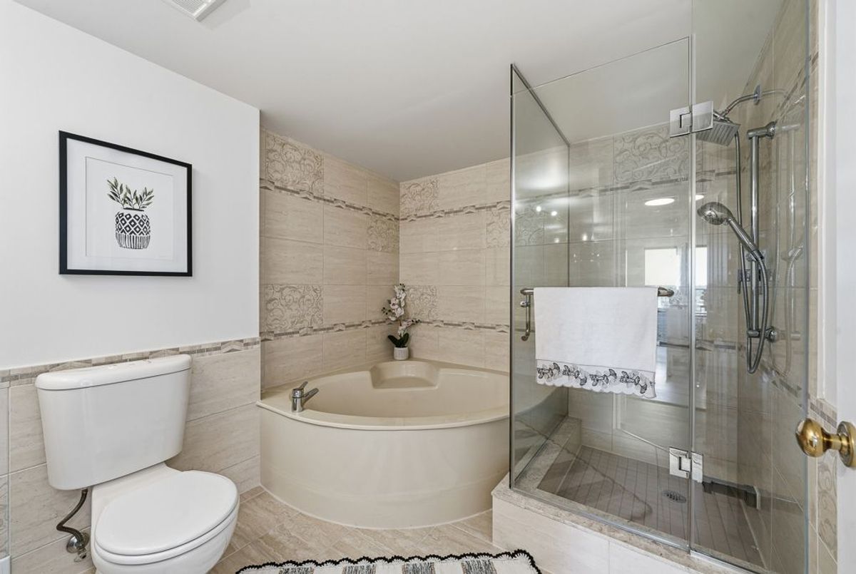 904-40 Harding Boulevard W 904-40 Harding Boulevard W Richmond Hill