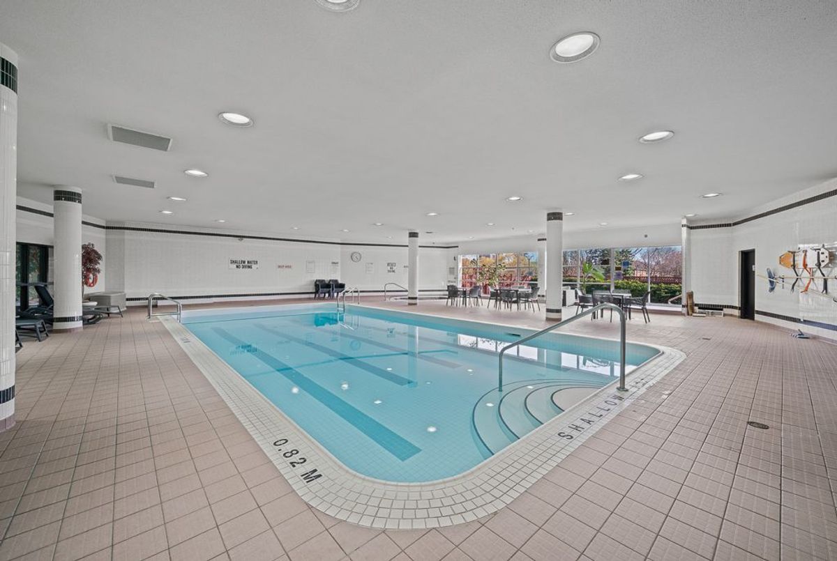 904-40 Harding Boulevard W 904-40 Harding Boulevard W Richmond Hill