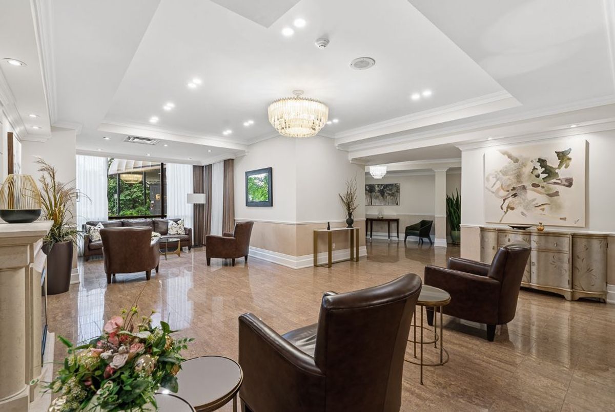 904-40 Harding Boulevard W 904-40 Harding Boulevard W Richmond Hill