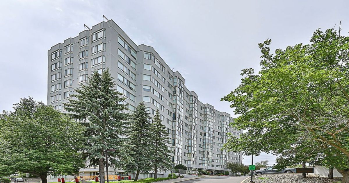 1112-270 Davis Drive Newmarket