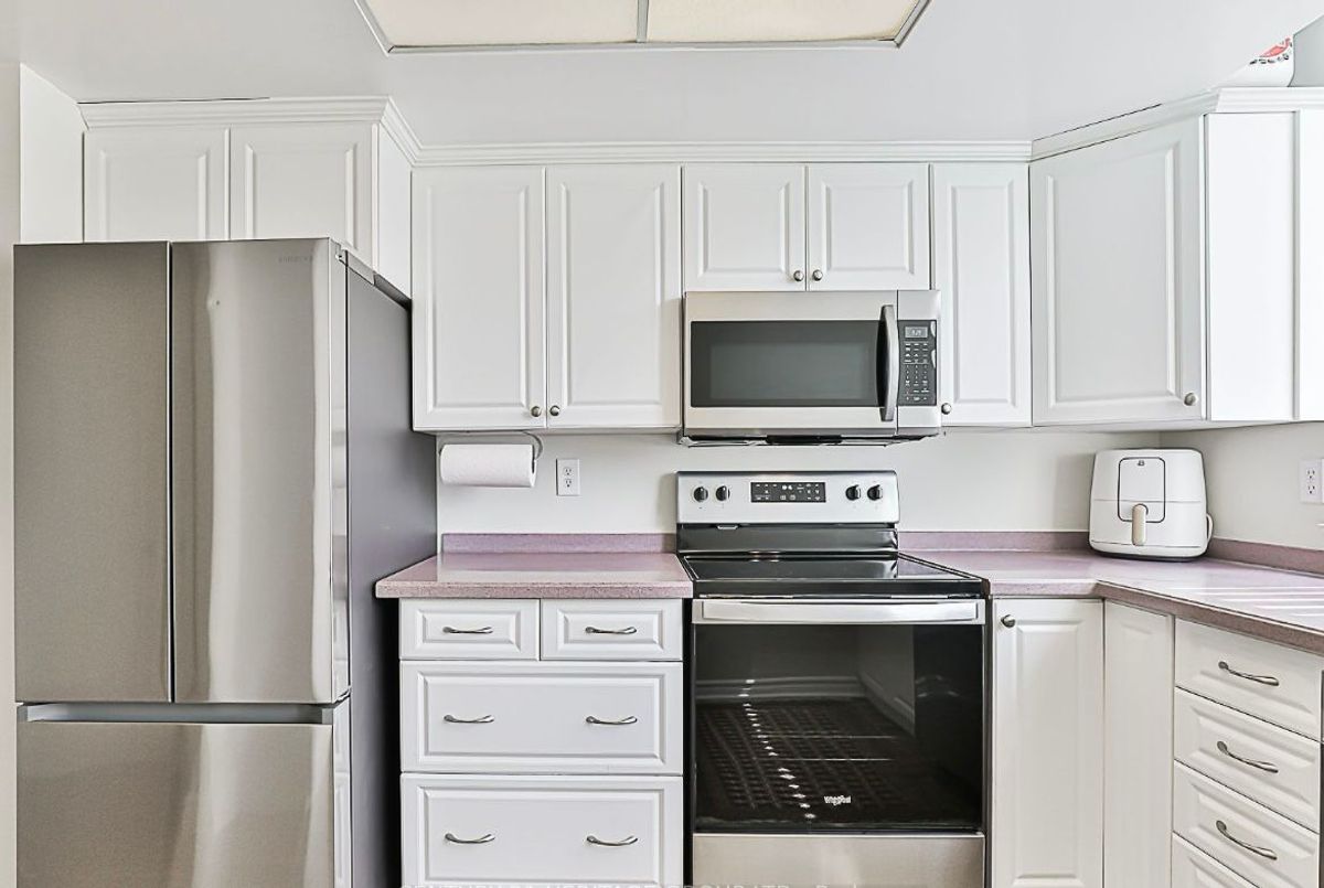 1112-270 Davis Drive 1112-270 Davis Drive Newmarket